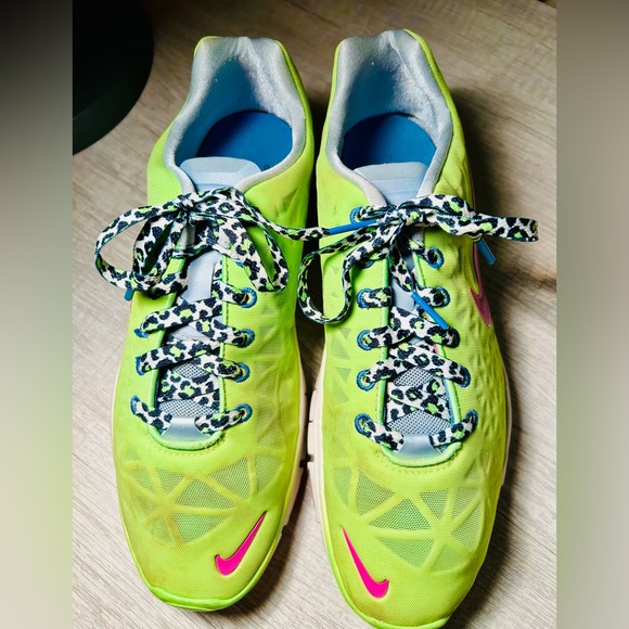 Nike Free 5.0 Lightweight Running Sneakers - Picture 1 of 7